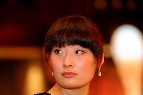 宗馥莉：1982年1月生，杭州娃哈哈集团公司董事长兼总经理宗庆后的女儿，被外界公认为宗庆后事业的接班人。  梁臻/东方IC