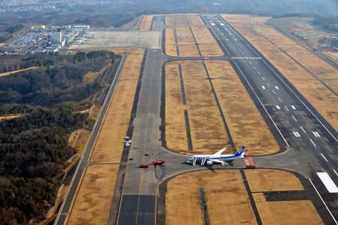2013年1月16日上午8点25分左右，全日空公司一架从日本西部山口宇部机场飞往东京羽田机场的波音787梦幻飞机因机舱冒烟和电池报警故障紧急迫降在南部的高松机场，全部机组人员和乘客都已经安全撤离。   东方IC