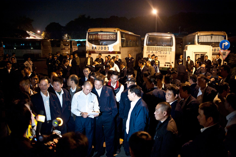 广州200多名司机不满待遇罢工停运