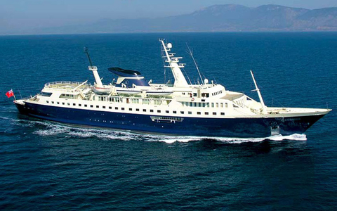 第17位:亚历山大号,这艘豪华游艇由德国lubecker flender werke公司建