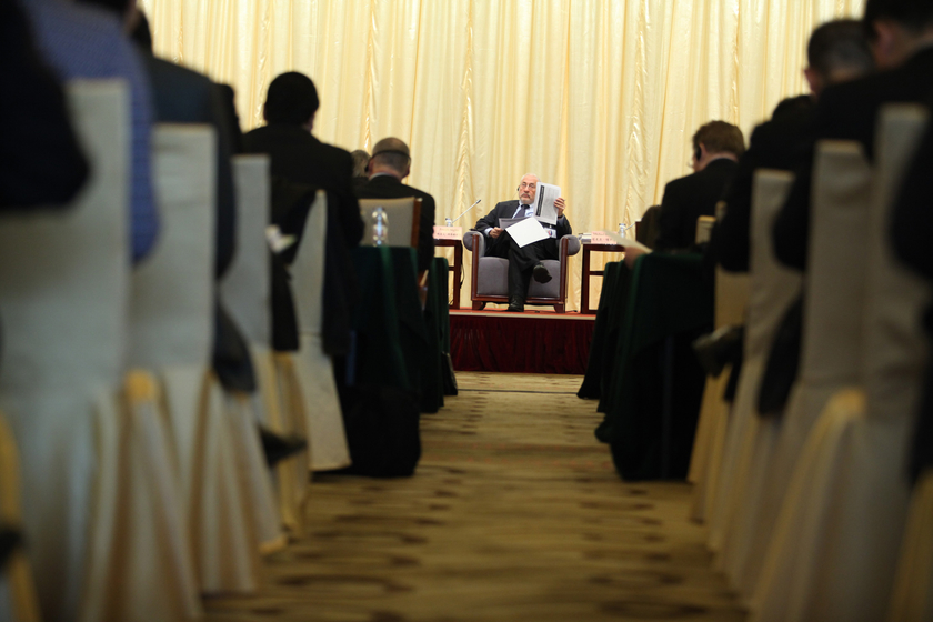 3月23日，中国发展高层论坛2013年会，美国哥伦比亚大学教授约瑟夫·斯蒂格利。   财新记者/牛光_中国发展高层论坛2013年会开幕
