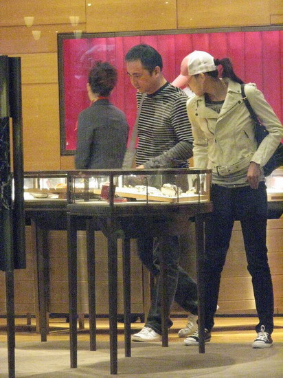 朱兆祥和胡静。