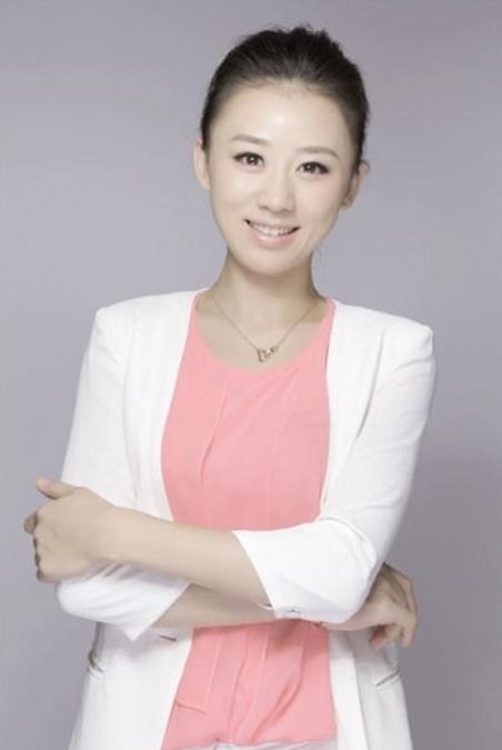 纪英男昔日照片。