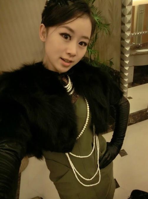 纪英男昔日照片。