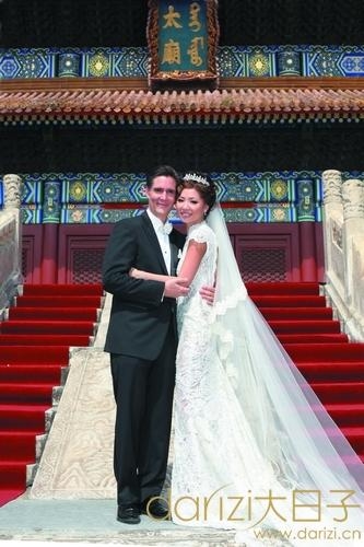 2009年9月9日，叶剑英的小孙女叶明子在太庙“人民文化宫”与美国银行家Jonathan Mork成婚。整个婚礼用红色玫瑰布置全场，突出浓郁中国风情。白色蕾丝婚纱由身为服装设计师的叶明子亲自设计。叶明子的父亲是叶剑英第三子叶选廉，原为保利集团下属凯利公司董事长兼总裁，1986年到香港经商。