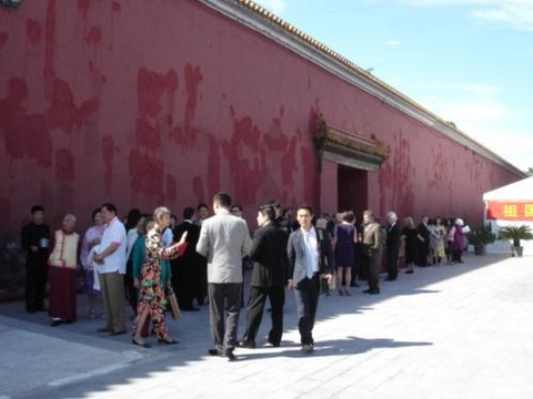 2009年9月9日，叶剑英的小孙女叶明子在太庙“人民文化宫”与美国银行家Jonathan Mork成婚。整个婚礼用红色玫瑰布置全场，突出浓郁中国风情。白色蕾丝婚纱由身为服装设计师的叶明子亲自设计。叶明子的父亲是叶剑英第三子叶选廉，原为保利集团下属凯利公司董事长兼总裁，1986年到香港经商。