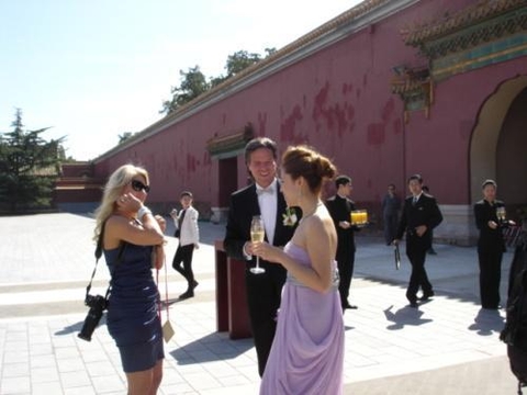 2009年9月9日，叶剑英的小孙女叶明子在太庙“人民文化宫”与美国银行家Jonathan Mork成婚。整个婚礼用红色玫瑰布置全场，突出浓郁中国风情。白色蕾丝婚纱由身为服装设计师的叶明子亲自设计。叶明子的父亲是叶剑英第三子叶选廉，原为保利集团下属凯利公司董事长兼总裁，1986年到香港经商。