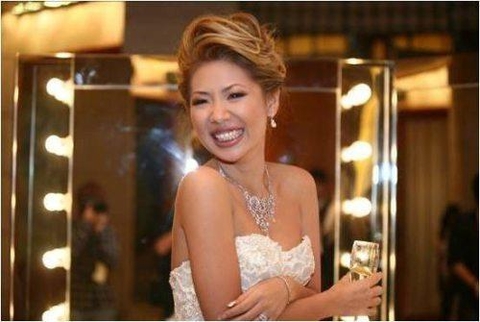 2009年9月9日，叶剑英的小孙女叶明子在太庙“人民文化宫”与美国银行家Jonathan Mork成婚。整个婚礼用红色玫瑰布置全场，突出浓郁中国风情。白色蕾丝婚纱由身为服装设计师的叶明子亲自设计。叶明子的父亲是叶剑英第三子叶选廉，原为保利集团下属凯利公司董事长兼总裁，1986年到香港经商。