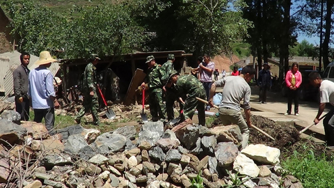 7月22日7时45分左右，甘肃定西岷县、漳县交界处发生6.6级地震。截至目前，定西市岷县、漳县6.6级地震已造成定西市73人死亡。其中岷县72人、漳县1人；岷县14人失踪，584人受伤。此外，地震还造成与定西市紧邻的陇南市礼县、宕昌县各1人死亡。