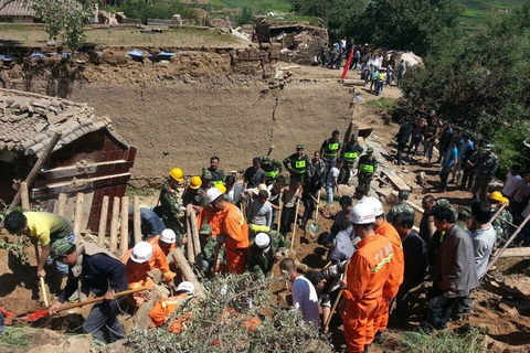 7月22日，甘肃定西地震灾区救援现场。 东方IC