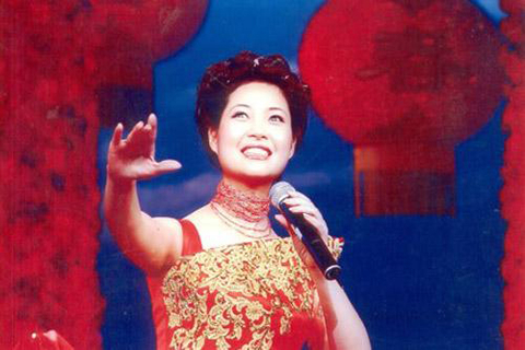 这时，双江就去追，他就在我身后跟着，或跑或走，再跟着我溜达回来，或者把我给拽回来。一开始我不知道他跟着我，后来知道了，我就不这样了。后来可能成熟一点了，觉得这样子很任性，并不解决问题。其实我们之间也没什么很大的矛盾。