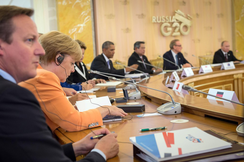 当地时间9月5日，俄罗斯圣彼得堡，G20峰会召开，各国首脑举行工作会议。   Pool/CFP_G20峰会召开