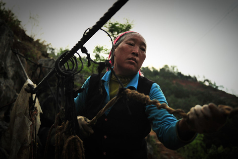 贵州水城县红德村,郭芬书拉了11年的溜索.  赵俊霞/cfp