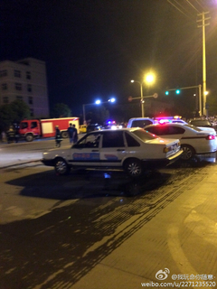 2014年6月10日晚八8，义乌市佛堂镇义南工业区华义制药公司锅炉发生爆炸 据群众目测，有大面积的火光，义乌市的两个消防中队以及五个专职消防队赶赴现场，金华消防支队增派金东，特情，东阳等消防队增援，目前火灾仍在扑救中，燃烧物质有化学品可能有危险，请群众撤离周边的确，并听从警方指挥避险，三人受伤。    图片来源网络