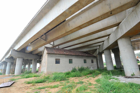 "钉子户"_图片频道_手机财新网