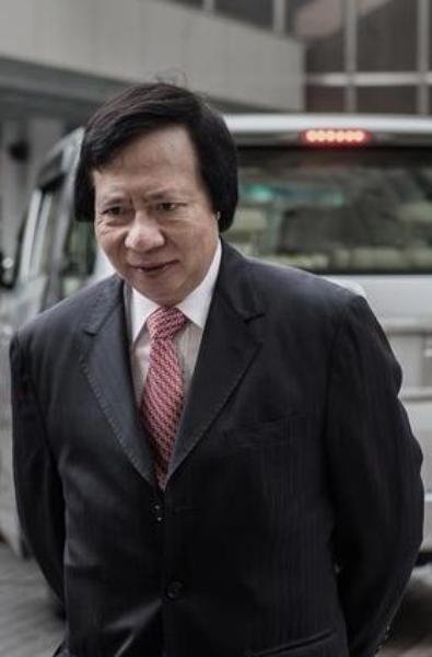 郭炳江、郭炳联，榜单排名：58，净资产：159亿美元，国籍：中国香港。2014年12月，香港房地产大亨郭炳江因为向前香港政府二把手行贿而被判入狱五年，他的兄弟郭炳联洗脱全部罪名。 文图来自福布斯中文网