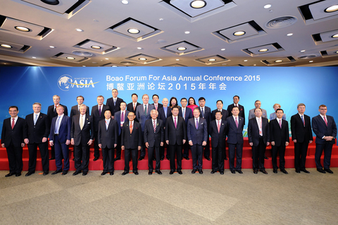 3月28日上午，博鳌亚洲论坛2015年年会在海南博鳌开幕，中国国家主席习近平出席开幕式并发表主旨演讲。    骆云飞/中新社