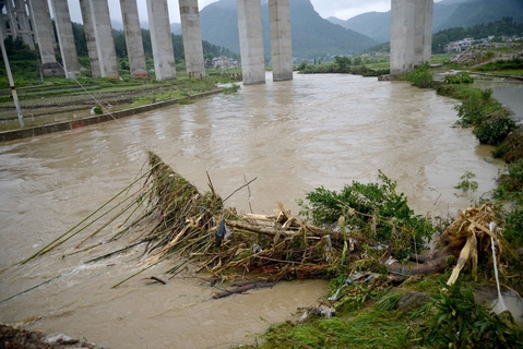 貴州龍里遭受強降雨襲擊 全縣災情嚴重