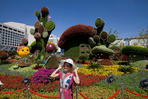 立体花坛亮相天安门广场和长安街沿线