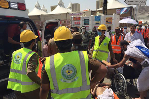 当地时间2015年9月24日，沙特麦加朝觐活动发生踩踏事故，伤亡数百人。 CFP