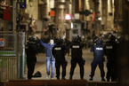 法国警方同恐袭嫌犯在巴黎北郊发生枪战（更新）