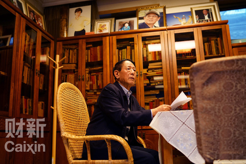 2015年11月19日，胡耀邦长子胡德平在家中接受财新记者采访。 郭现中/财新记者