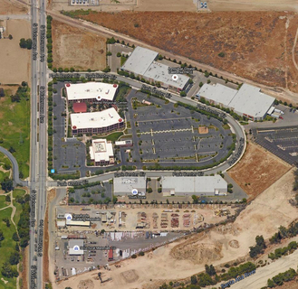 当地时间2015年12月2日，美国加利福尼亚州南部圣贝纳迪诺发生一起枪击事件，造成至少20人伤亡。 东方IC