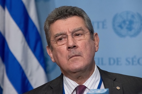 安理会本月轮值主席、乌拉圭常驻联合国代表弗里埃里发表讲话。