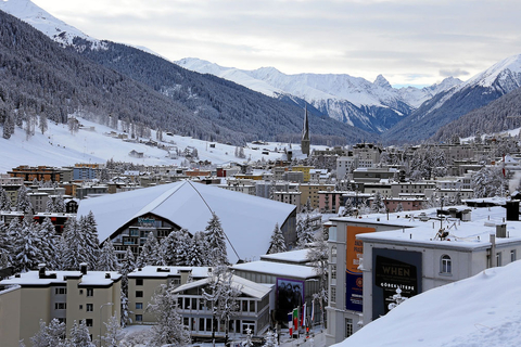 瑞士达沃斯冬日雪景。 小白/东方IC