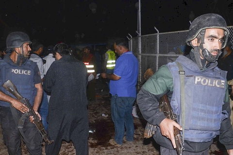 巴基斯坦第二大城市拉合尔(Lahore)是巴基斯坦总理谢里夫的政治势力中心。27日傍晚发生的爆炸地点在Gulshan-e-Iqbal公园的停车场，距离孩童秋千区只有数米。 视觉中国