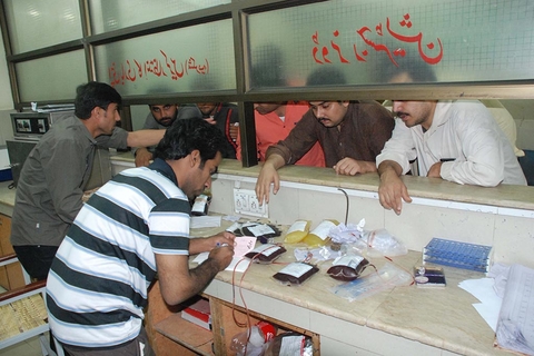 截至目前，巴基斯坦东部城市拉合尔公园爆炸事件的死者增加至63名，伤者达300多人。