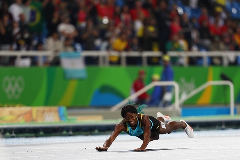 北京时间8月16日,2016里约奥运会女子田径400米决赛,巴哈马选手米勒在