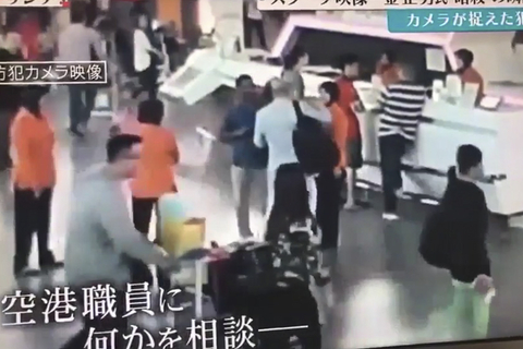 当地时间2017年2月19日，日本媒体曝光了金正男在马来西亚机场遇刺的全程录像。视觉中国