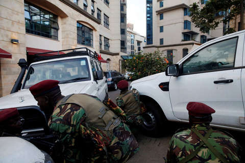 肯尼亚称已全面控制遇袭酒店至少十余人身亡