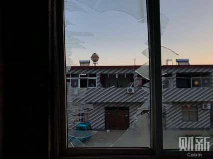 2019年3月22日，江苏盐城市响水县陈家港镇大湾村，村民家窗户玻璃粉碎。