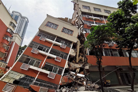 深圳罗湖一栋居民楼发生坍塌事故 暂无人员伤亡