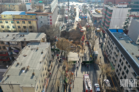 据西宁市政府新闻办和西宁市应急局最新通报，本次事故地陷面积约80平米。